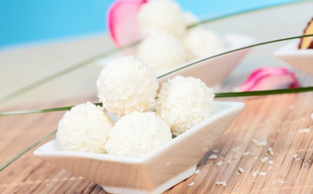 Jednostavan način za pripremu Raffaello kuglica raffaello kuglice recept