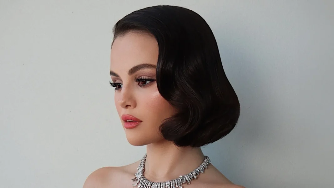 Snow white bob frizura