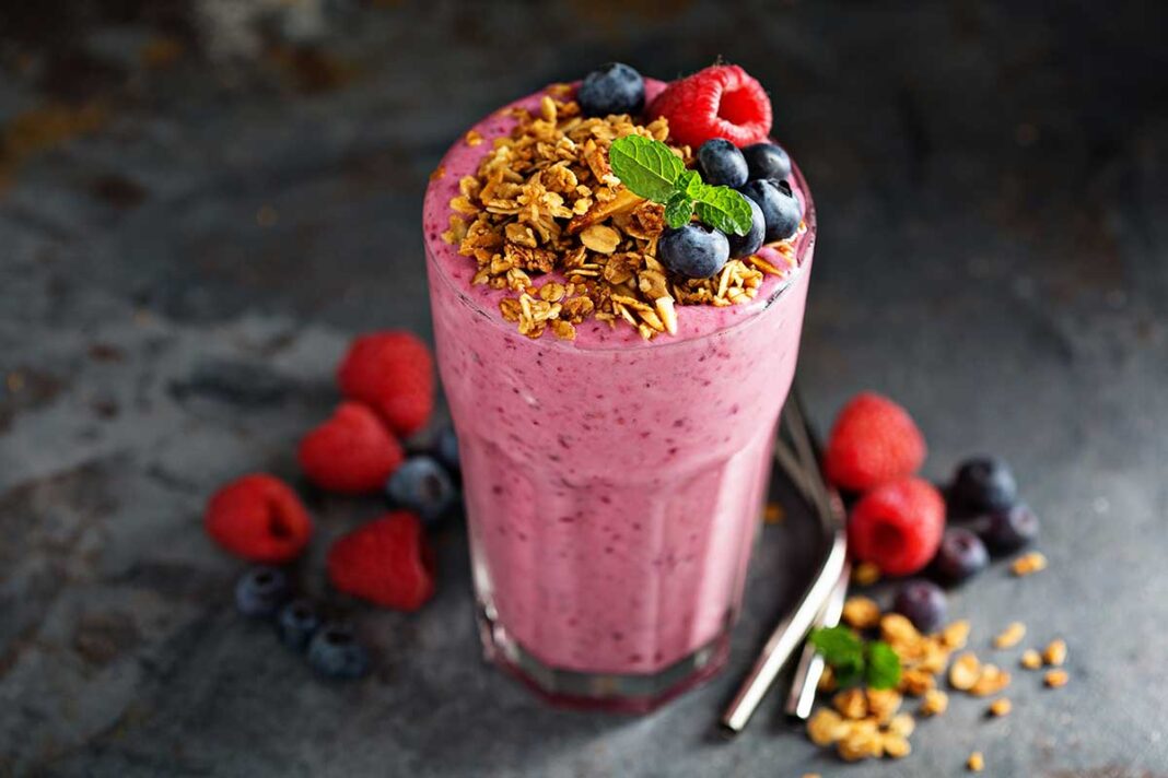berry-smoothie-tall-glass smoothie