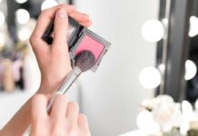 ‘Winter blush placement’: gdje nanositi rumenilo zimi da izgleda prirodno Rumenilo Make-up