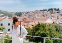 Slow living u Dalmaciji: trend koji mi živimo godinama djevojka hvar